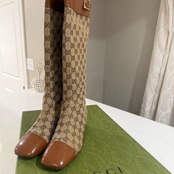 Gucci Women's Tan and Brown Heeled Boots - Picture 2 of 6